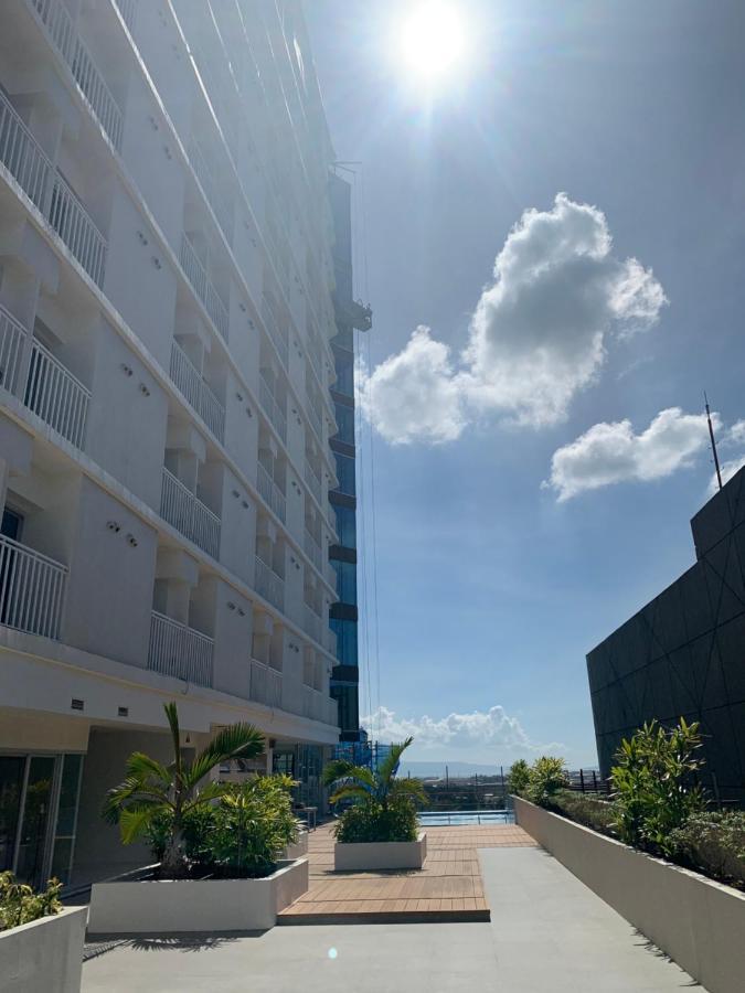 Hola! Condotel @ Inspiria Davao City מראה חיצוני תמונה